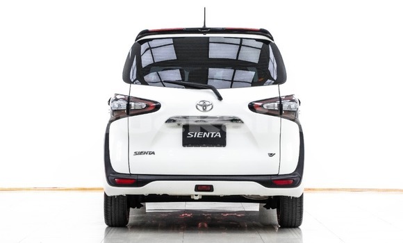 ซื้อ รถมือสอง Toyota Sienta ขาว รถยนต์ ใน %{เมือง} ใน กรุงเทพมหานคร ซื้อ รถมือสอง Toyota Sienta ขาว รถยนต์ ใน %{เมือง} ใน กรุงเทพมหานคร