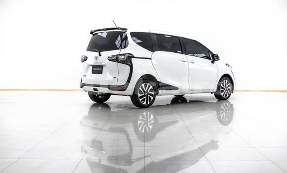 Buy Used Toyota Sienta White Car in Bangkok in Bangkok Buy Used Toyota Sienta White Car in Bangkok in Bangkok