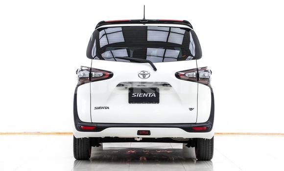 Buy Used Toyota Sienta White Car in Bangkok in Bangkok Buy Used Toyota Sienta White Car in Bangkok in Bangkok