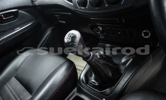 Buy Used Toyota Hiluxe VIGO White Car in Bangkok in Bangkok Buy Used Toyota Hiluxe VIGO White Car in Bangkok in Bangkok