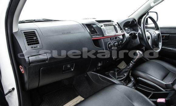 Buy Used Toyota Hiluxe VIGO White Car in Bangkok in Bangkok Buy Used Toyota Hiluxe VIGO White Car in Bangkok in Bangkok