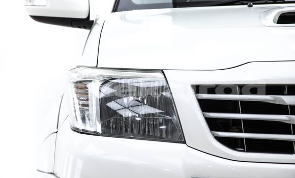 Buy Used Toyota Hiluxe VIGO White Car in Bangkok in Bangkok Buy Used Toyota Hiluxe VIGO White Car in Bangkok in Bangkok