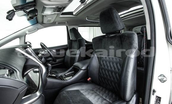 Buy Used Toyota Alphard White Car in Bangkok in Bangkok Buy Used Toyota Alphard White Car in Bangkok in Bangkok