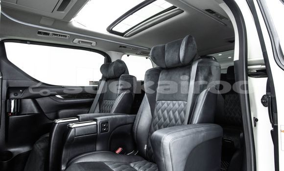 Buy Used Toyota Alphard White Car in Bangkok in Bangkok Buy Used Toyota Alphard White Car in Bangkok in Bangkok