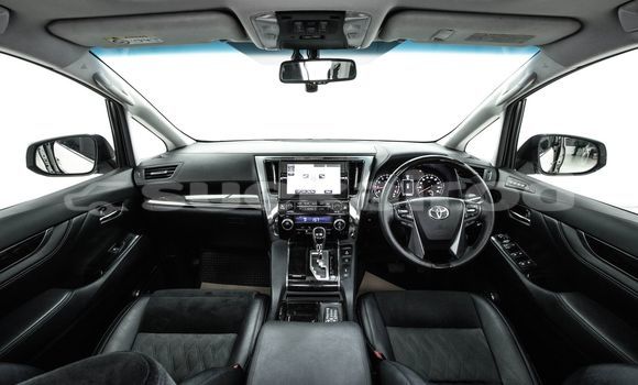 Buy Used Toyota Alphard White Car in Bangkok in Bangkok Buy Used Toyota Alphard White Car in Bangkok in Bangkok