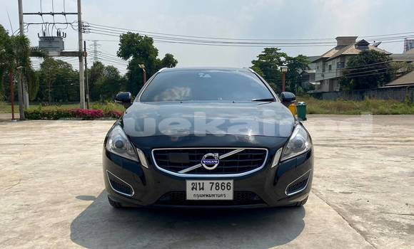 Buy Used Volvo V60 Black Car in Bangkok in Bangkok Buy Used Volvo V60 Black Car in Bangkok in Bangkok