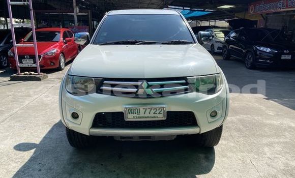ซื้อ รถมือสอง Mitsubishi Triton ขาว รถยนต์ ใน %{เมือง} ใน กรุงเทพมหานคร ซื้อ รถมือสอง Mitsubishi Triton ขาว รถยนต์ ใน %{เมือง} ใน กรุงเทพมหานคร