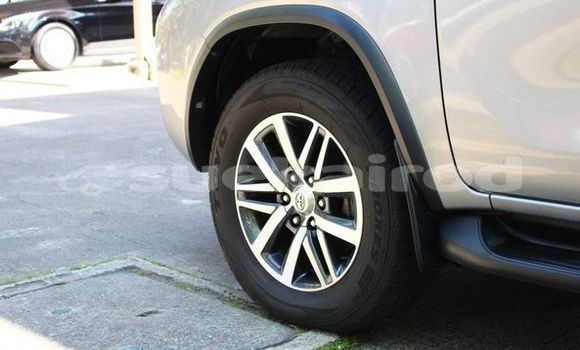 ซื้อ รถมือสอง Toyota Fortuner เงิน รถยนต์ ใน %{เมือง} ใน กรุงเทพมหานคร ซื้อ รถมือสอง Toyota Fortuner เงิน รถยนต์ ใน %{เมือง} ใน กรุงเทพมหานคร