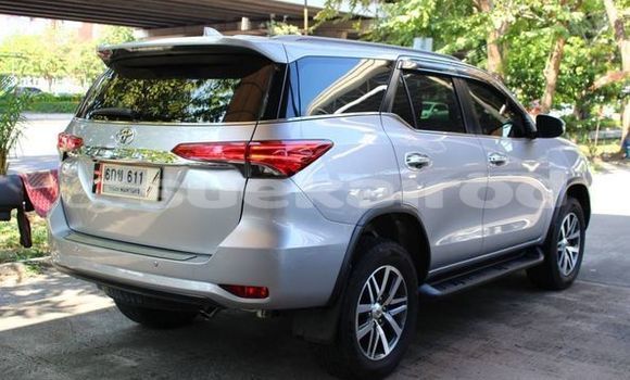 ซื้อ รถมือสอง Toyota Fortuner เงิน รถยนต์ ใน %{เมือง} ใน กรุงเทพมหานคร ซื้อ รถมือสอง Toyota Fortuner เงิน รถยนต์ ใน %{เมือง} ใน กรุงเทพมหานคร