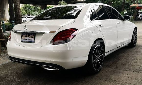 ซื้อ รถมือสอง Mercedes-Benz C-Classe ขาว รถยนต์ ใน %{เมือง} ใน กรุงเทพมหานคร ซื้อ รถมือสอง Mercedes-Benz C-Classe ขาว รถยนต์ ใน %{เมือง} ใน กรุงเทพมหานคร