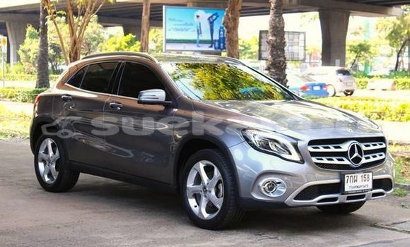 ซื้อ รถมือสอง Mercedes-Benz GLA-klasse เงิน รถยนต์ ใน %{เมือง} ใน กรุงเทพมหานคร ซื้อ รถมือสอง Mercedes-Benz GLA-klasse เงิน รถยนต์ ใน %{เมือง} ใน กรุงเทพมหานคร