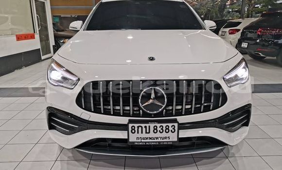 ซื้อ รถมือสอง Mercedes-Benz GLA-klasse ขาว รถยนต์ ใน %{เมือง} ใน กรุงเทพมหานคร
