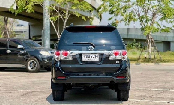 ซื้อ รถมือสอง Toyota Fortuner สีดำ รถยนต์ ใน %{เมือง} ใน กรุงเทพมหานคร ซื้อ รถมือสอง Toyota Fortuner สีดำ รถยนต์ ใน %{เมือง} ใน กรุงเทพมหานคร