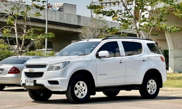 ซื้อ รถมือสอง Chevrolet TrailBlazer ขาว รถยนต์ ใน %{เมือง} ใน กรุงเทพมหานคร