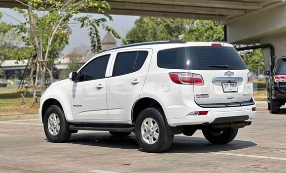 ซื้อ รถมือสอง Chevrolet TrailBlazer ขาว รถยนต์ ใน %{เมือง} ใน กรุงเทพมหานคร ซื้อ รถมือสอง Chevrolet TrailBlazer ขาว รถยนต์ ใน %{เมือง} ใน กรุงเทพมหานคร