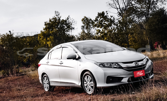 ซื้อ รถมือสอง Honda City อื่น ๆ รถยนต์ ใน %{เมือง} ใน กรุงเทพมหานคร