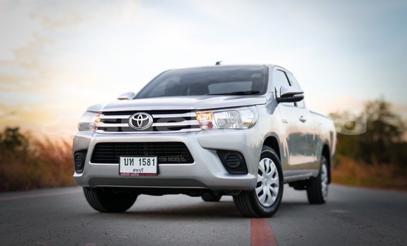 ซื้อ รถมือสอง Toyota Hiluxe Revo อื่น ๆ รถยนต์ ใน %{เมือง} ใน กรุงเทพมหานคร