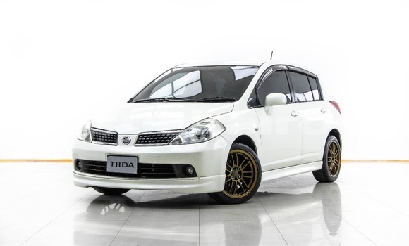 Buy Used Nissan Tiida White Car in Bangkok in Bangkok