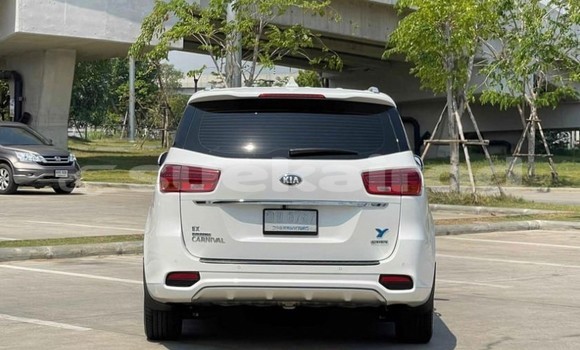 ซื้อ รถมือสอง Kia Carnival ขาว รถยนต์ ใน %{เมือง} ใน กรุงเทพมหานคร ซื้อ รถมือสอง Kia Carnival ขาว รถยนต์ ใน %{เมือง} ใน กรุงเทพมหานคร