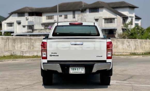 Buy Used Isuzu D-Max White Car in Bangkok in Bangkok Buy Used Isuzu D-Max White Car in Bangkok in Bangkok