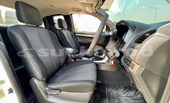 Buy Used Isuzu D-Max White Car in Bangkok in Bangkok Buy Used Isuzu D-Max White Car in Bangkok in Bangkok