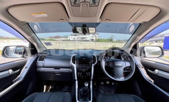 Buy Used Isuzu D-Max White Car in Bangkok in Bangkok Buy Used Isuzu D-Max White Car in Bangkok in Bangkok