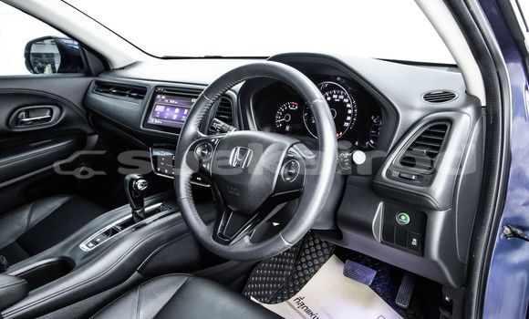 ซื้อ รถมือสอง Honda HR-V สีน้ำเงิน รถยนต์ ใน %{เมือง} ใน กรุงเทพมหานคร ซื้อ รถมือสอง Honda HR-V สีน้ำเงิน รถยนต์ ใน %{เมือง} ใน กรุงเทพมหานคร