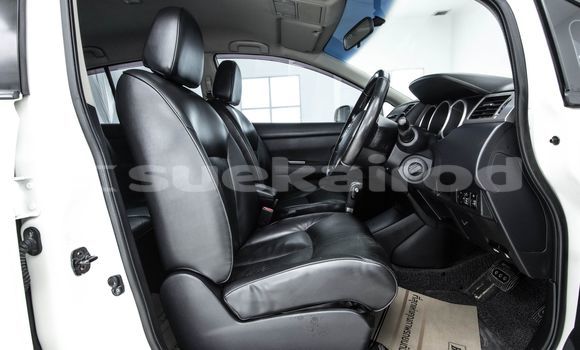 ซื้อ รถมือสอง Nissan Tiida ขาว รถยนต์ ใน %{เมือง} ใน กรุงเทพมหานคร ซื้อ รถมือสอง Nissan Tiida ขาว รถยนต์ ใน %{เมือง} ใน กรุงเทพมหานคร