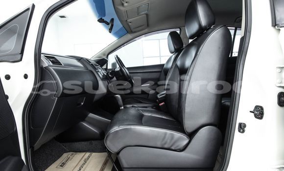 ซื้อ รถมือสอง Nissan Tiida ขาว รถยนต์ ใน %{เมือง} ใน กรุงเทพมหานคร ซื้อ รถมือสอง Nissan Tiida ขาว รถยนต์ ใน %{เมือง} ใน กรุงเทพมหานคร