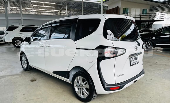 Buy Used Toyota Sienta White Car in Bangkok in Bangkok Buy Used Toyota Sienta White Car in Bangkok in Bangkok