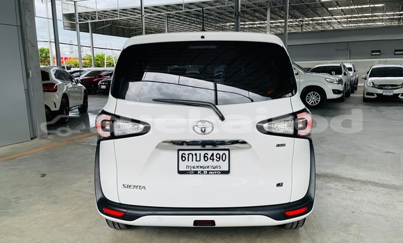 Buy Used Toyota Sienta White Car in Bangkok in Bangkok Buy Used Toyota Sienta White Car in Bangkok in Bangkok