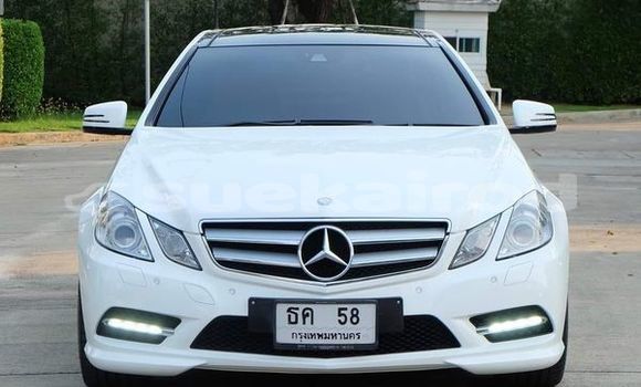 ซื้อ รถมือสอง Mercedes-Benz E200 ขาว รถยนต์ ใน %{เมือง} ใน กรุงเทพมหานคร ซื้อ รถมือสอง Mercedes-Benz E200 ขาว รถยนต์ ใน %{เมือง} ใน กรุงเทพมหานคร