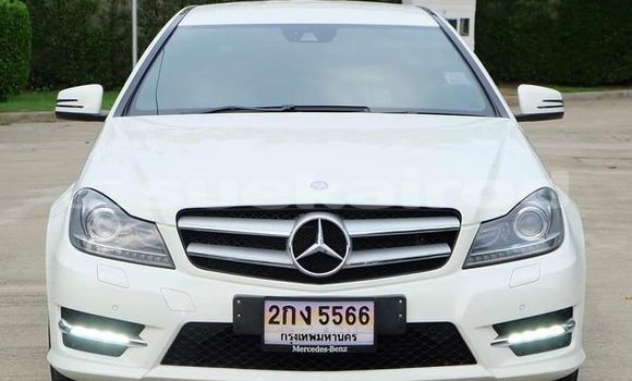 ซื้อ รถมือสอง Mercedes-Benz C180 coupe ขาว รถยนต์ ใน %{เมือง} ใน กรุงเทพมหานคร ซื้อ รถมือสอง Mercedes-Benz C180 coupe ขาว รถยนต์ ใน %{เมือง} ใน กรุงเทพมหานคร