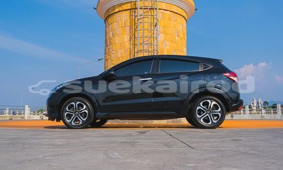 ซื้อ รถมือสอง Honda HR-V สีดำ รถยนต์ ใน %{เมือง} ใน กรุงเทพมหานคร ซื้อ รถมือสอง Honda HR-V สีดำ รถยนต์ ใน %{เมือง} ใน กรุงเทพมหานคร