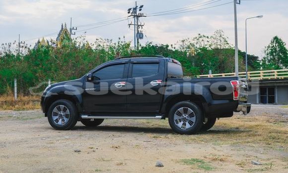 ซื้อ รถมือสอง Isuzu D-Max สีดำ รถยนต์ ใน %{เมือง} ใน กรุงเทพมหานคร ซื้อ รถมือสอง Isuzu D-Max สีดำ รถยนต์ ใน %{เมือง} ใน กรุงเทพมหานคร