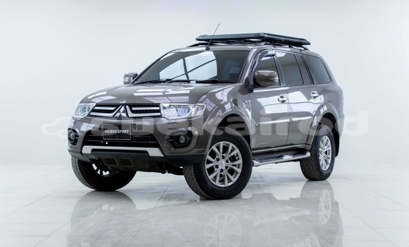 ซื้อ รถมือสอง Mitsubishi Pajero Sport สีน้ำตาล รถยนต์ ใน %{เมือง} ใน กรุงเทพมหานคร