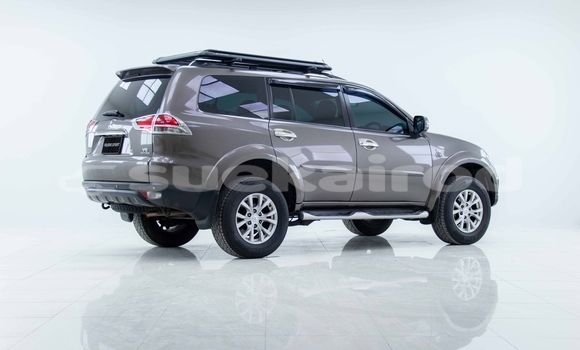 ซื้อ รถมือสอง Mitsubishi Pajero Sport สีน้ำตาล รถยนต์ ใน %{เมือง} ใน กรุงเทพมหานคร ซื้อ รถมือสอง Mitsubishi Pajero Sport สีน้ำตาล รถยนต์ ใน %{เมือง} ใน กรุงเทพมหานคร