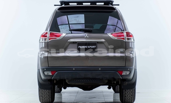 ซื้อ รถมือสอง Mitsubishi Pajero Sport สีน้ำตาล รถยนต์ ใน %{เมือง} ใน กรุงเทพมหานคร ซื้อ รถมือสอง Mitsubishi Pajero Sport สีน้ำตาล รถยนต์ ใน %{เมือง} ใน กรุงเทพมหานคร