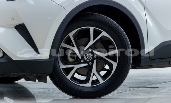 ซื้อ รถมือสอง Toyota C-HR ขาว รถยนต์ ใน %{เมือง} ใน กรุงเทพมหานคร ซื้อ รถมือสอง Toyota C-HR ขาว รถยนต์ ใน %{เมือง} ใน กรุงเทพมหานคร