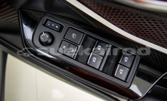 ซื้อ รถมือสอง Toyota C-HR ขาว รถยนต์ ใน %{เมือง} ใน กรุงเทพมหานคร ซื้อ รถมือสอง Toyota C-HR ขาว รถยนต์ ใน %{เมือง} ใน กรุงเทพมหานคร