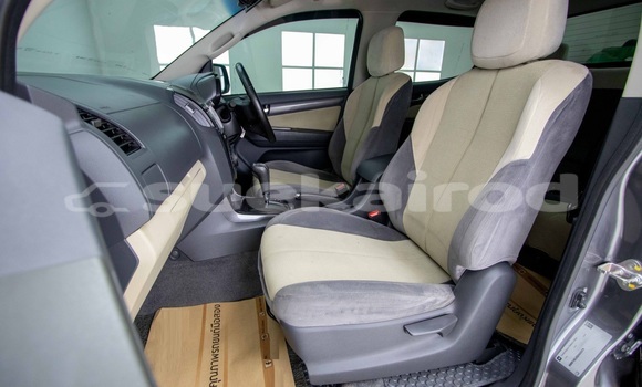 Buy Used Chevrolet Colorado Other Car in Bangkok in Bangkok Buy Used Chevrolet Colorado Other Car in Bangkok in Bangkok