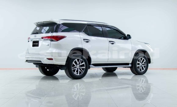 ซื้อ รถมือสอง Toyota Fortuner ขาว รถยนต์ ใน %{เมือง} ใน กรุงเทพมหานคร ซื้อ รถมือสอง Toyota Fortuner ขาว รถยนต์ ใน %{เมือง} ใน กรุงเทพมหานคร