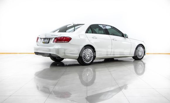 ซื้อ รถมือสอง Mercedes-Benz E-Classe ขาว รถยนต์ ใน %{เมือง} ใน กรุงเทพมหานคร ซื้อ รถมือสอง Mercedes-Benz E-Classe ขาว รถยนต์ ใน %{เมือง} ใน กรุงเทพมหานคร
