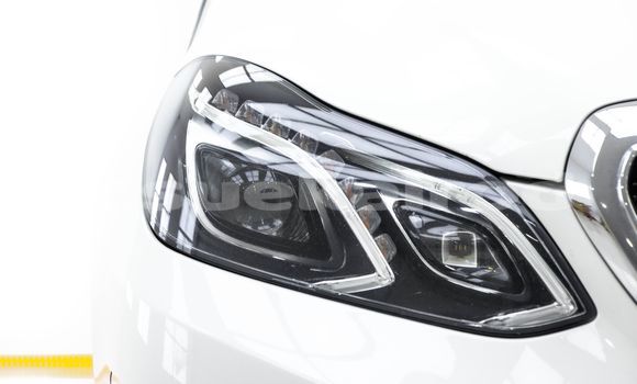 ซื้อ รถมือสอง Mercedes-Benz E-Classe ขาว รถยนต์ ใน %{เมือง} ใน กรุงเทพมหานคร ซื้อ รถมือสอง Mercedes-Benz E-Classe ขาว รถยนต์ ใน %{เมือง} ใน กรุงเทพมหานคร