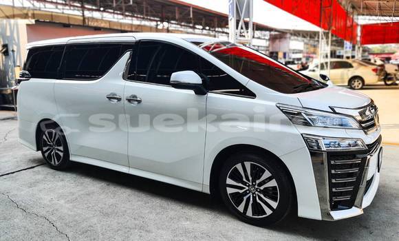 Buy Used Toyota Vellfire White Car in Bangkok in Bangkok Buy Used Toyota Vellfire White Car in Bangkok in Bangkok