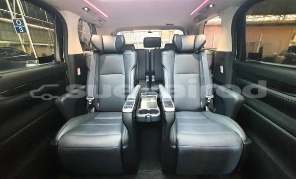 Buy Used Toyota Vellfire White Car in Bangkok in Bangkok Buy Used Toyota Vellfire White Car in Bangkok in Bangkok