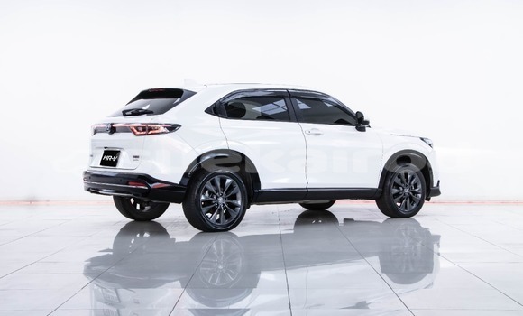 Buy Used Honda HR-V White Car in Bangkok in Bangkok Buy Used Honda HR-V White Car in Bangkok in Bangkok