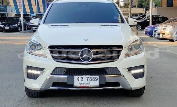 Buy Used Mercedes‒Benz ML–Class White Car in Bangkok in Bangkok Buy Used Mercedes‒Benz ML–Class White Car in Bangkok in Bangkok