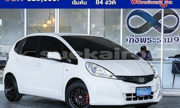 Buy Used Honda Jazz White Car in Bangkok in Bangkok
