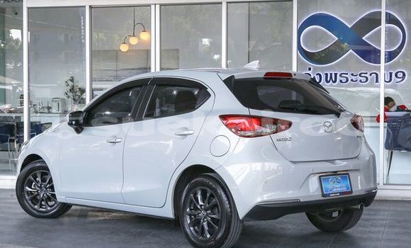 ซื้อ รถมือสอง Mazda Mazda 2 ขาว รถยนต์ ใน %{เมือง} ใน กรุงเทพมหานคร ซื้อ รถมือสอง Mazda Mazda 2 ขาว รถยนต์ ใน %{เมือง} ใน กรุงเทพมหานคร